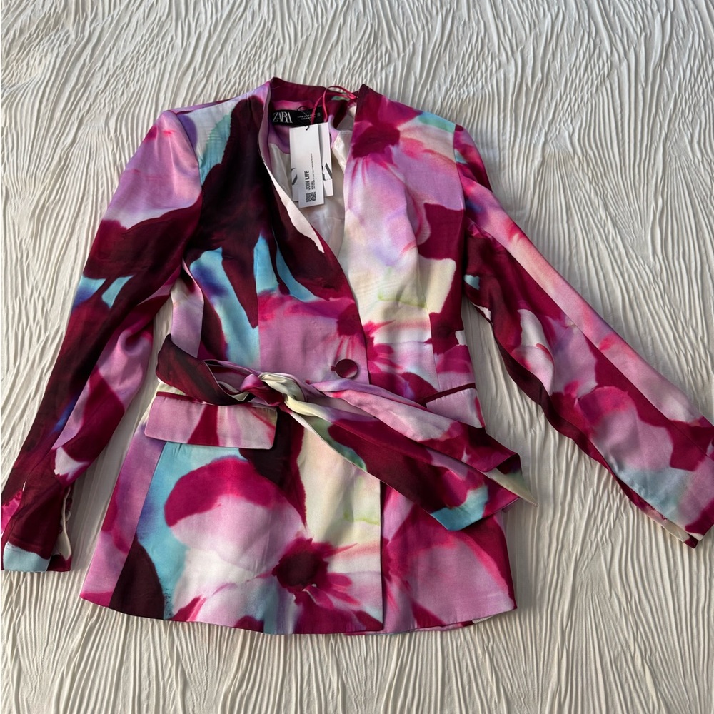Zara Women's Multicolor Floral Blazer + Belt